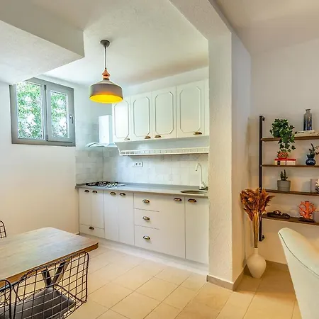 Avlu Palamutbuekue Hotel