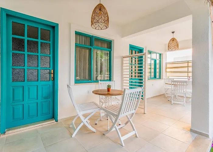 Hotel Avlu Palamutbuekue Datca