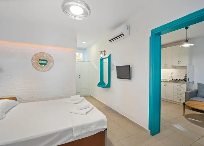 Avlu Palamutbuekue * Datca